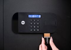 Yale Yüksek Güvenlikli - Laptop Tipi Kasa - YLEB/200/EB1